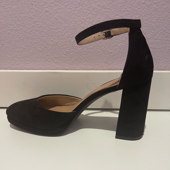 Kelly & Katie Black Block Heel Dress Shoes - Picture 3 of 8